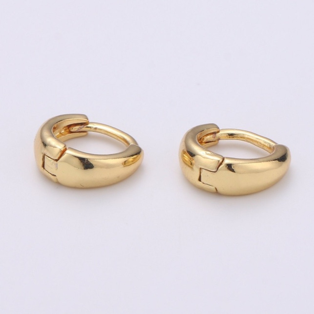 Small Huggie Hoop Earrings